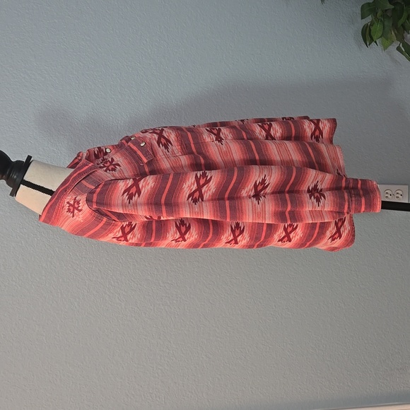 ARIAT REAL Adorable Red Serape Long Sleeve Button Snap Western Women’s Sz Large - Picture 10 of 16